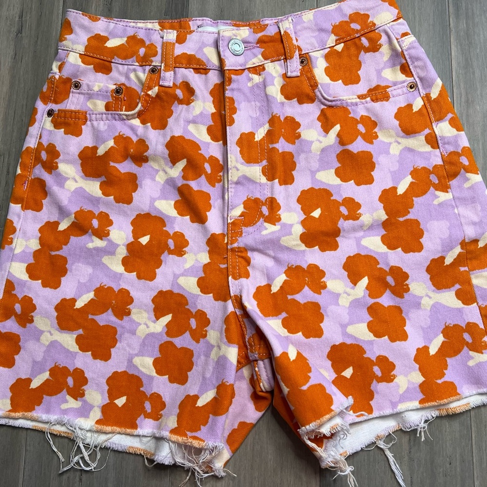 ZARA DENIM “THE 90’s SHORTS”